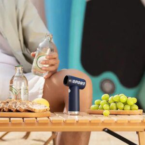 • منفاخ محمول للتخييم يعمل بالشحن