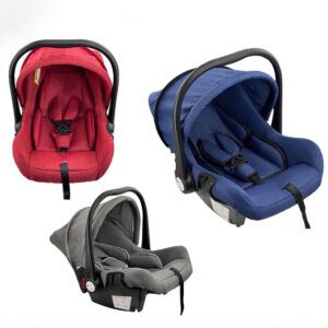 مقعد سيارة للأطفال